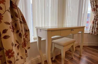 2025 Award Winner Liverpool Ivy House - 4 Bedrooms - Foto 12