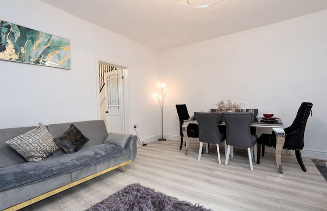 Cosy Cottage - Sleeps 6, Parking & Pet Friendly! - Foto 25