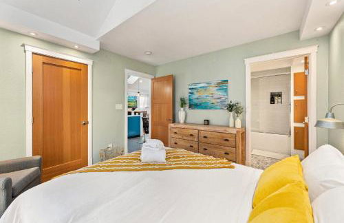 Vibrant Downtown Bungalow – Walk Everywhere! - Foto 32