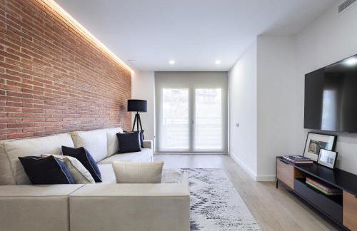 ApartsNouBcn Equador Les Corts - Photo 4