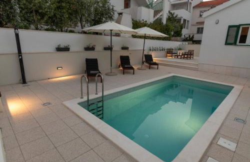 Villa Solenta s grijanim bazenom - Foto 2