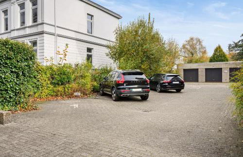 Stilvolle Stadtoase, 116 qm, Parkblick, Wassernah, Parkplatz - Foto 38