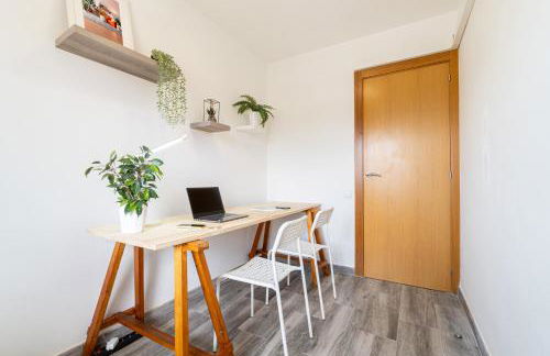 Penthouse - Sea Views & 5min to Beach - Fast WiFi - AC - Foto 15