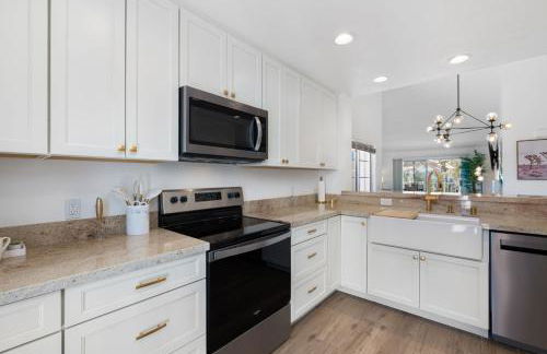 Desert Escape - Renovated, Steps from Pool - Foto 9