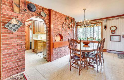 Dalton Retreat w Deck, Fire Pit and 6 Smart TVs - Foto 16