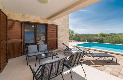 Villa Meadow with swimming pool - Foto 46