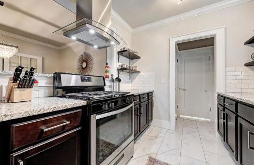 Howes Capitol II-Sleek & spacious-walk to OU Med - Foto 16