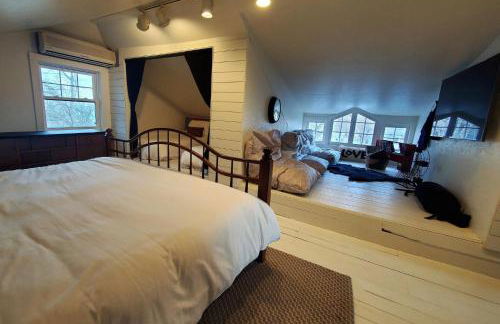 127 Hwy 71 Main House - Photo 36