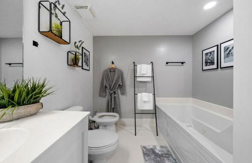 Waterfront Luxury 2-Bedroom Condo Sunny Isles Beach - Foto 23