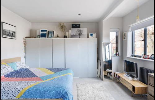 Large, modern, light, open plan designer house - Foto 8