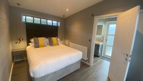 P56 - Studio Pod with Hot Tub - Foto 5