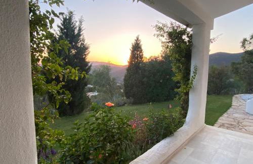 Villa with private pool, amazing sea panorama and private garden - Foto 26