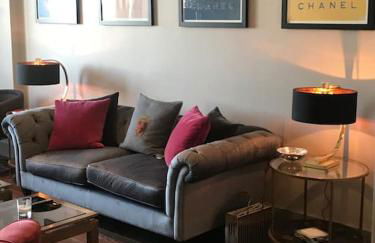 Luxury Central Tunbridge Wells with free parking - Photo 16