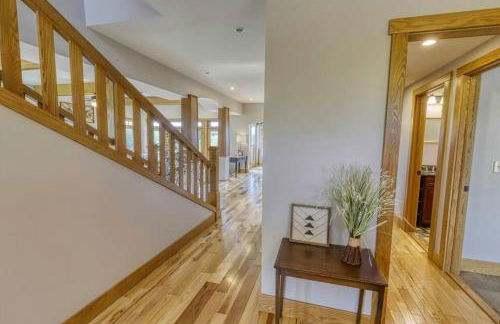 Huge Home w Studio Apt-Mountain Views-Hot Tub-Sauna - Foto 14