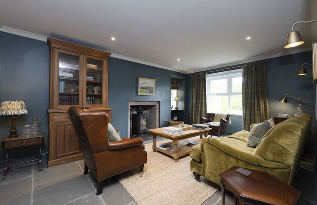 JOIVY Exceptional Cottage W/ Stunning Country Views - Photo 30