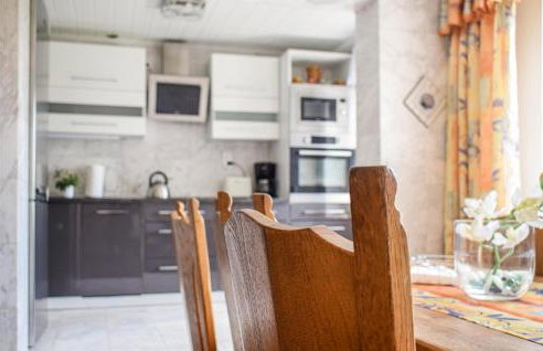 4 Bedroom Gorgeous Home In Nowe Warpno - Foto 20