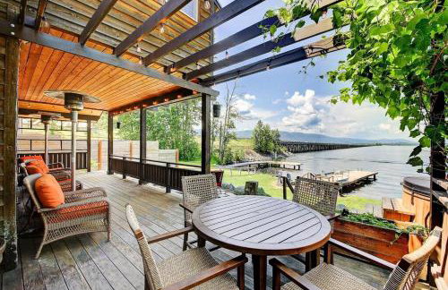 Lakefront property w/boat lift - Foto 20