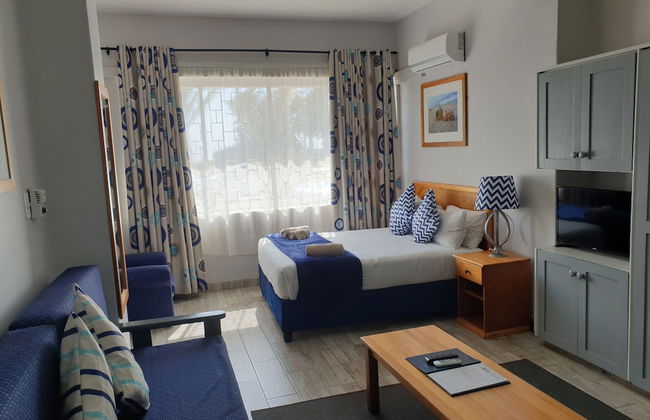 Silver Sands Self Catering - Photo 23