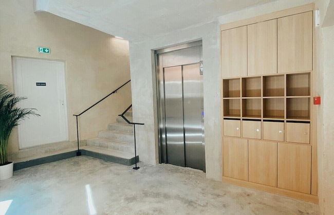 Sous les platanes - Foto 2