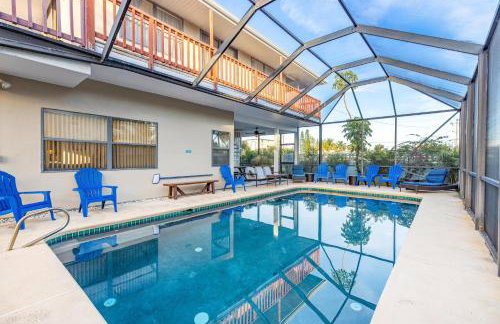 SAND CASTLE-Fun For Big Groups-Walk to Beach, Heated Pool, Lanai - Foto 6