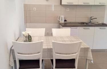 Guesthouse Mala Luce Stobreč - Foto 18