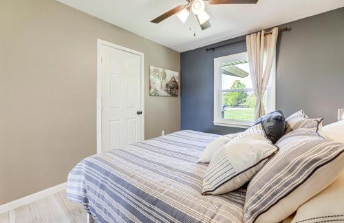 Dry Ridge Farmhouse with Hot Tub and Game Room! - Foto 13