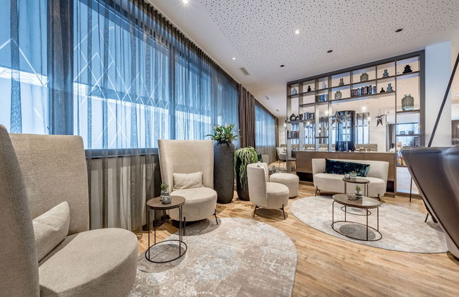 Summit Seefeld - Photo 3