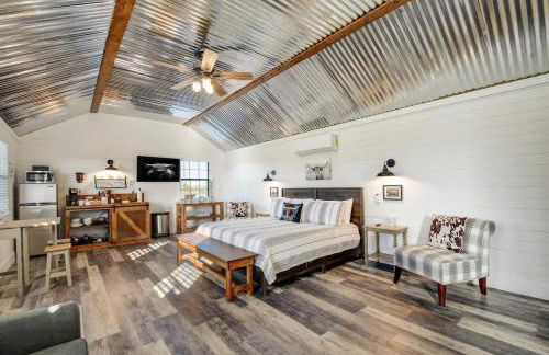 Holy Cow Cottage With Amazing Hill Country Views - Photo 42