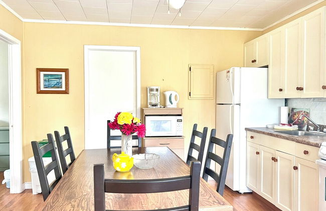 Jake & Jo's Cottages - Photo 45