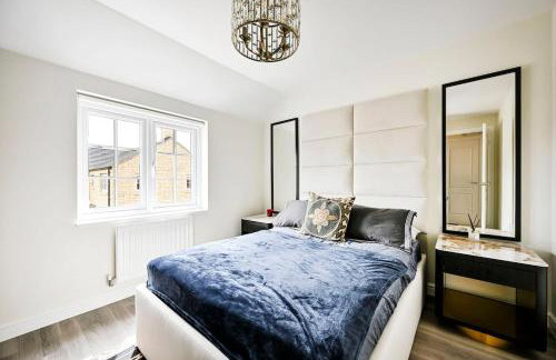 Premium 3 Bed Residence w Garden and Parking - Foto 10