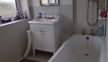 Peaceful Room Overlooking Nature & Parking - Photo 3