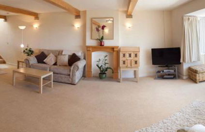 Spacious Coastal Home with Stunning Sea Views - Foto 7