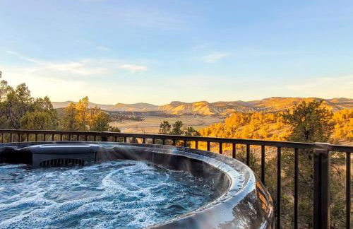 Overlook Cabin. Romantic Views Fire Pit/Hot Tub & Zion Adventure - Foto 1