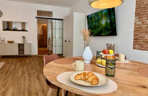 Pretti Apartments - Neu, Stilvoll, Zentral, Komfortabel, Geräumig & Ruhig - Photo 6