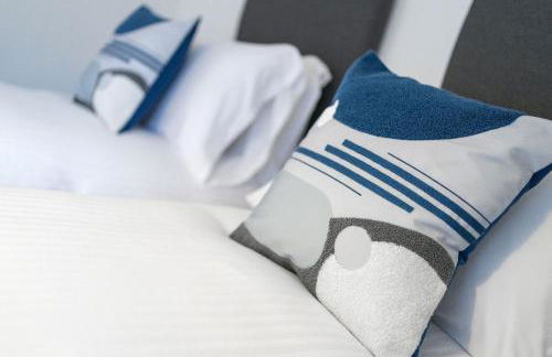 Serviced Apartment Near Glasgow Airport and Hospital with Free Parking Long Stays Available - Foto 21