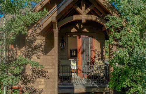 Lakefront Retreat Across from Homewood Resort - Foto 38