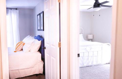 Sleeps 12! 5 BDRM-2 Kings,3 Queens-Deck & Patio-Mins to PI & Beaufort - Foto 46