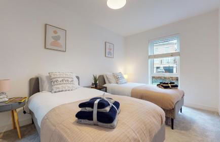 Luxury 2 Bed Apartment with Parking near London - Foto 4
