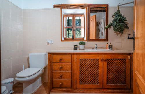 7 Bedroom Villa with Pool - 5mins walk to Cala Llonga Beach - Can Ramon - Foto 35