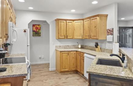 Hermosa Haven home - Photo 3