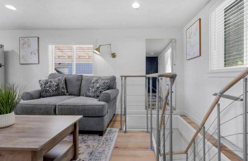 Rucker Avenue Cozy Bungalow - Photo 3