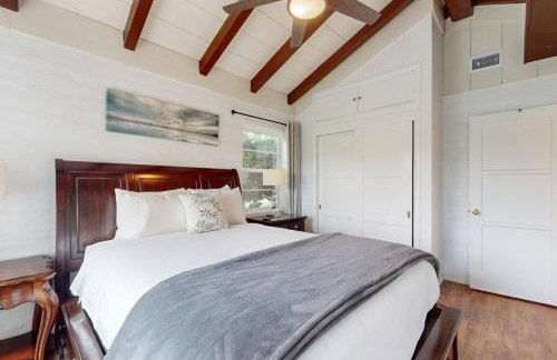 La Jolla Historic Gem, Hot Tub, Game Room, Garden Oasis with Firepit & Courtyard Dining - Foto 24