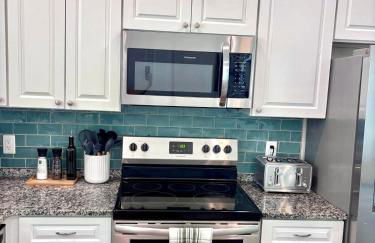 The Harmony Suite Near UF Shands & Downtown - Photo 12