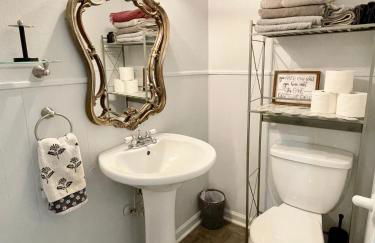 The Lafayette 'Tiny Home' Apartment - Foto 6