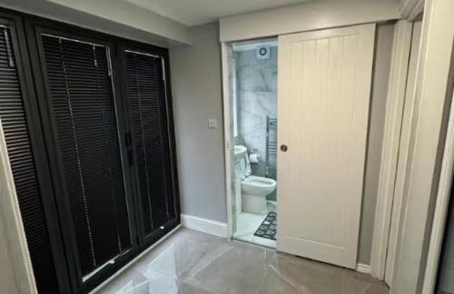 Apartment-Sleeps3-Parking-Internet - Photo 9