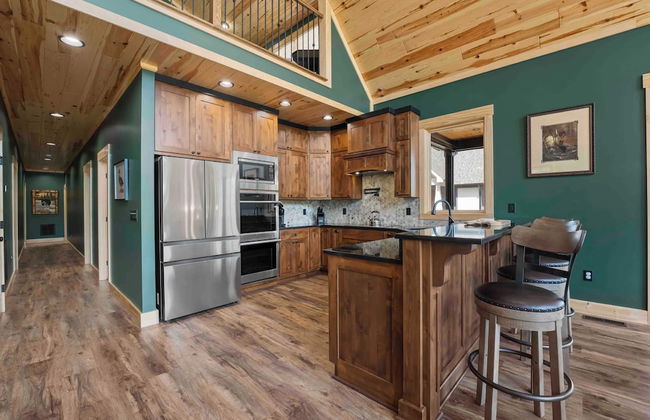 Black Bear & Blue Heron by Avantstay 2 Lakefront Homes, Sleeps 43 Pool, Dock, Theater - Foto 7