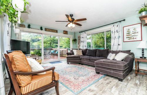 Chelsea Lake House, Game Room, & Pontoon-rental - Foto 4