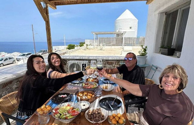 Experiencia en clase de cocina Mykonos para viajeros de cruceros - Foto 7
