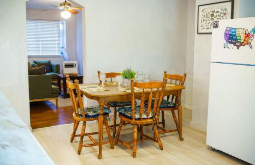 3 BR Southside Pad - Sleeps 8 - Amazing Location - Foto 10