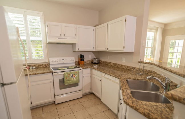 Magical Themed 3BR Townhouse Near the Parks - Foto 8